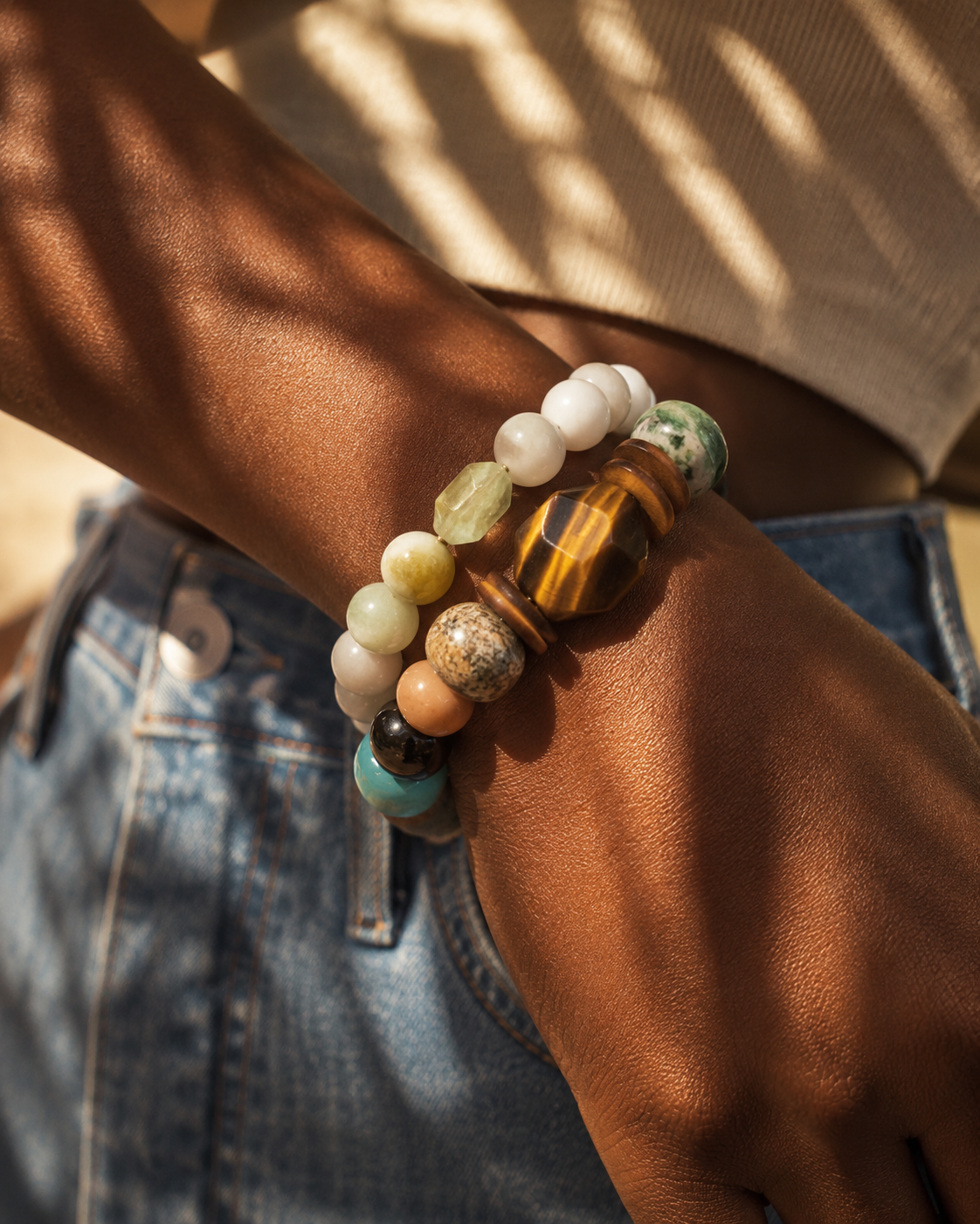 Crystal ring and bracelet set arranged with natural stone accents